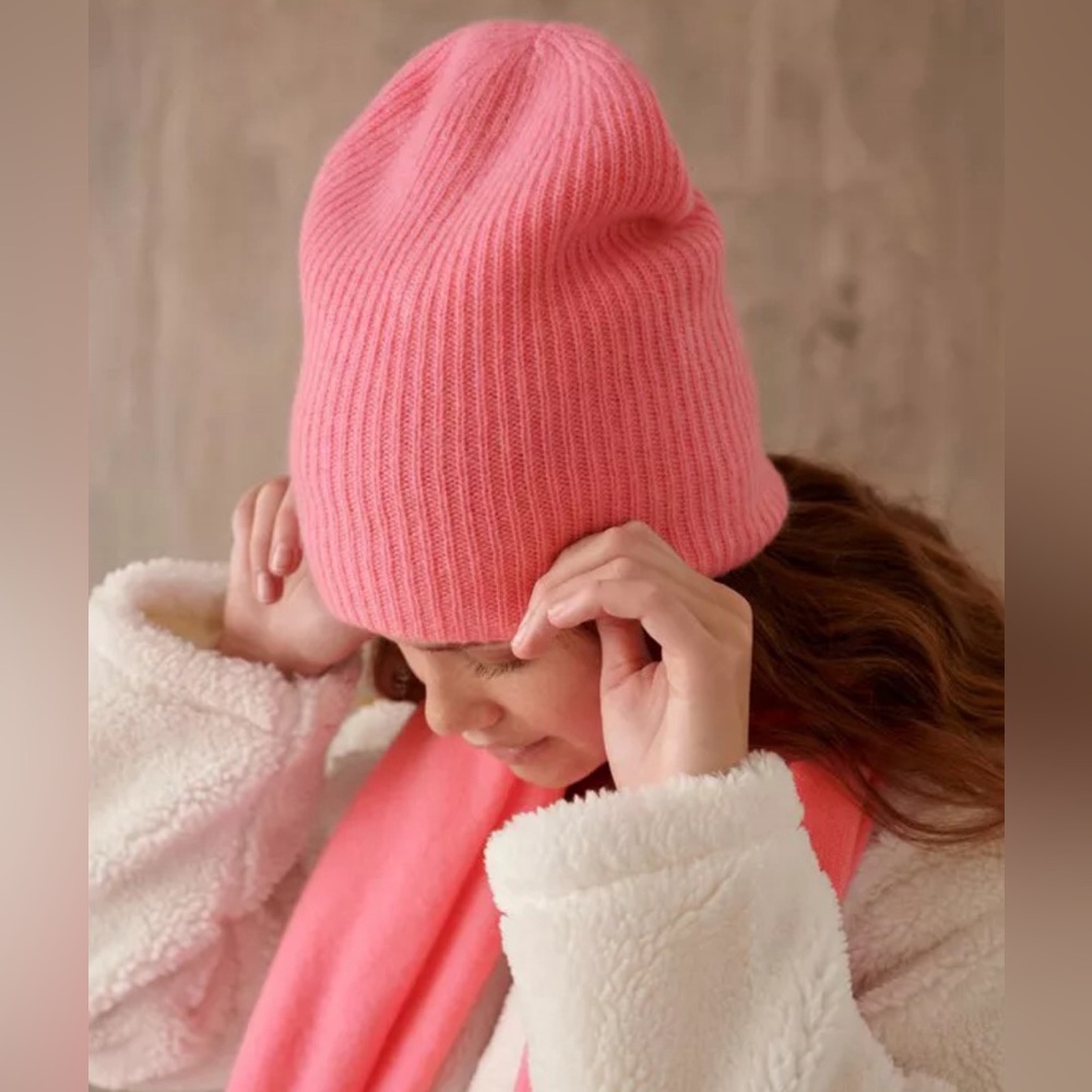White + Warren Pink Ribbed Knit Hat Accessories